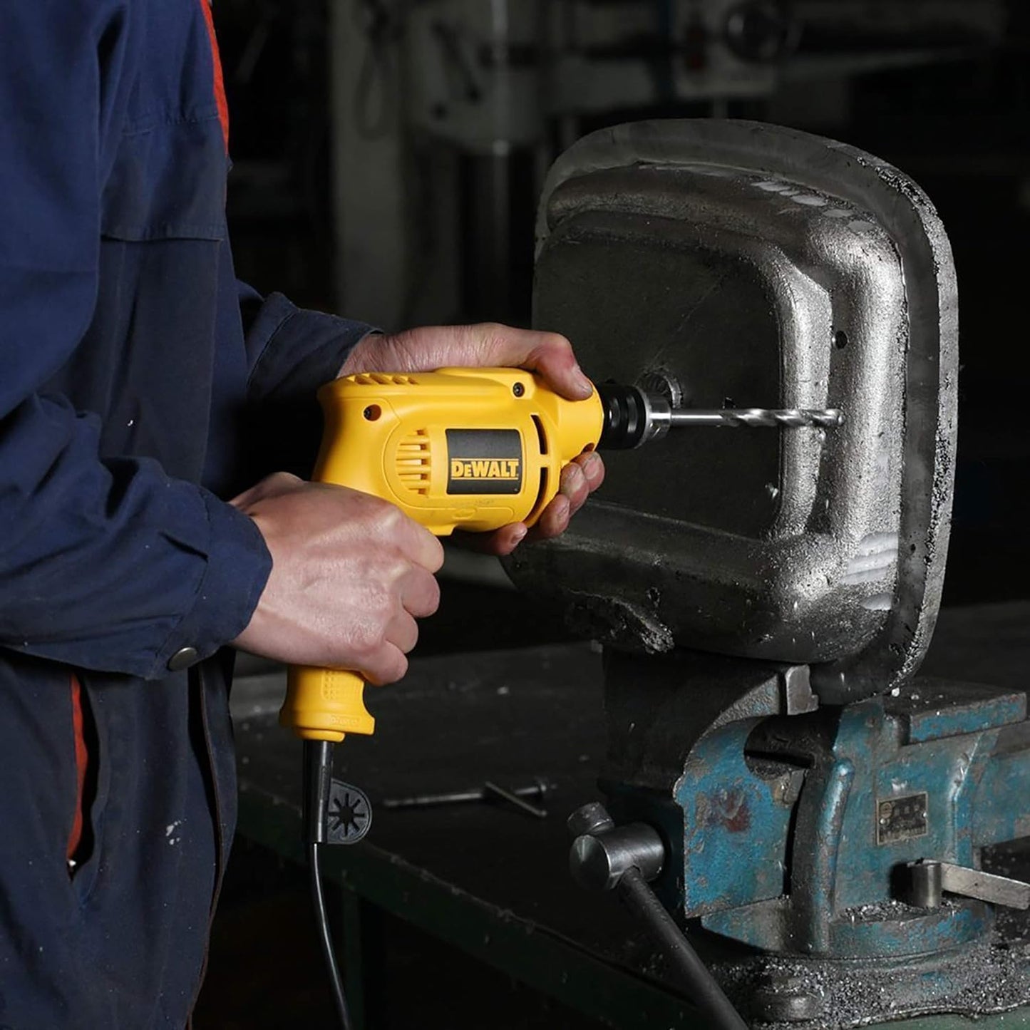 Dewalt DWD014-550W 10mm Rotary Drill Machine 220 Volt (Indian Plug)